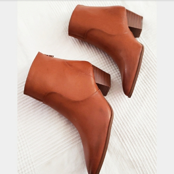 🆕️Apple Picking Collection// Rust bootie - Picture 7 of 7